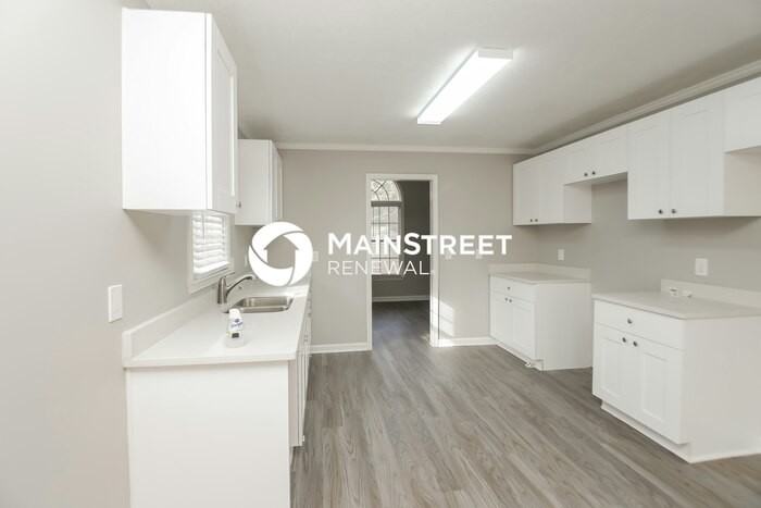 403 Erica Ct - Photo 7 of 19