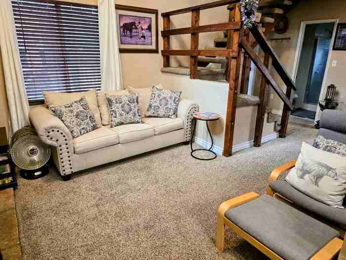 789 Vista Ave - Photo 2 of 16