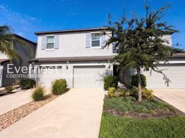 featured image of 946 Royal Empress Dr