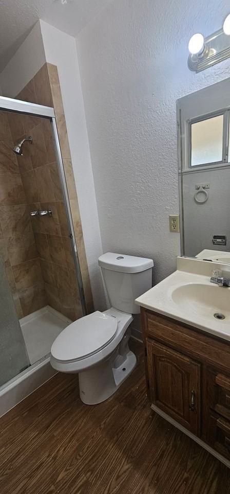 715 James Ct - Photo 7 of 16