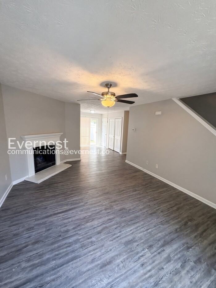 7035 Setters Way - Photo 6 of 28