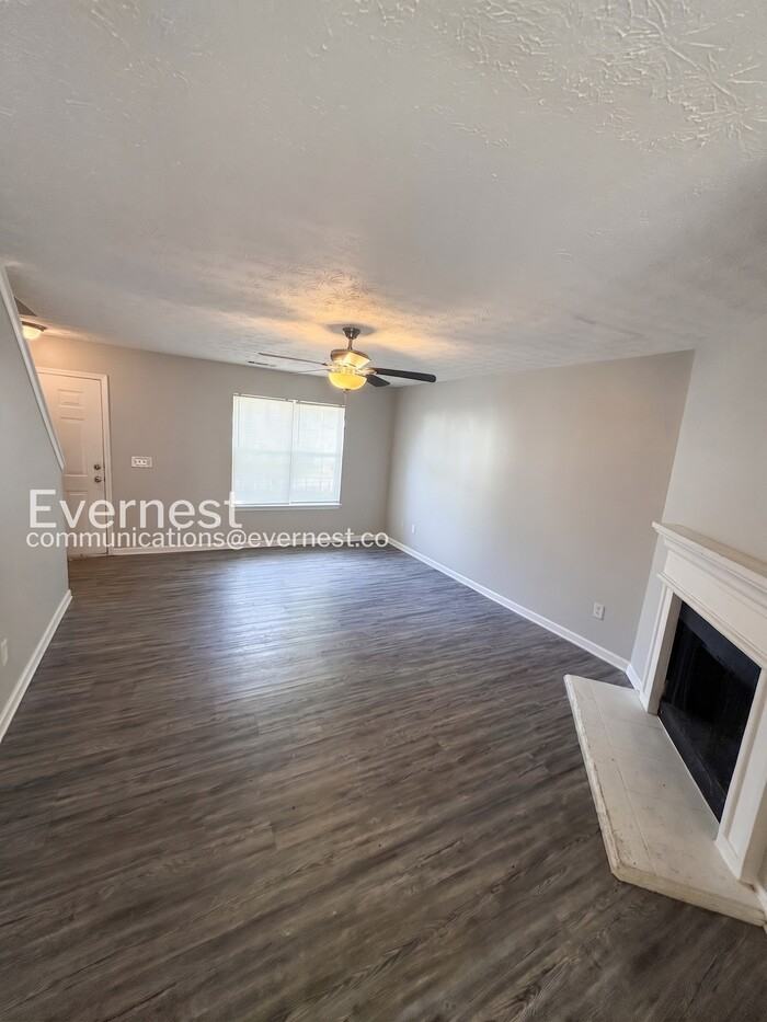 7035 Setters Way - Photo 7 of 28