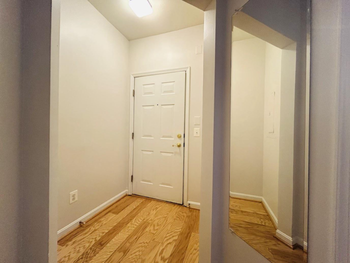 21197 Mcfadden Sq #203 - Photo 4 of 24