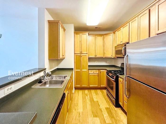 21197 Mcfadden Sq #203 - Photo 6 of 24