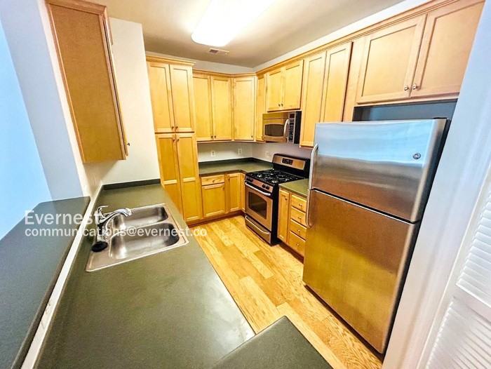 21197 Mcfadden Sq #203 - Photo 7 of 24