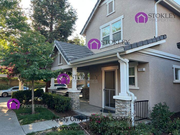 110 Kingfisher St - Photo 2 of 21