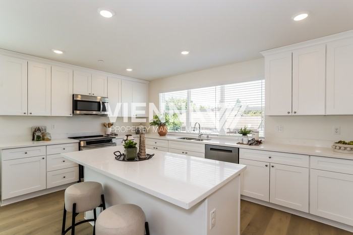 8100 Quiet Knolls Dr - Photo 6 of 15