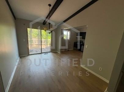 4410 N Bend Rd - Photo 3 of 14