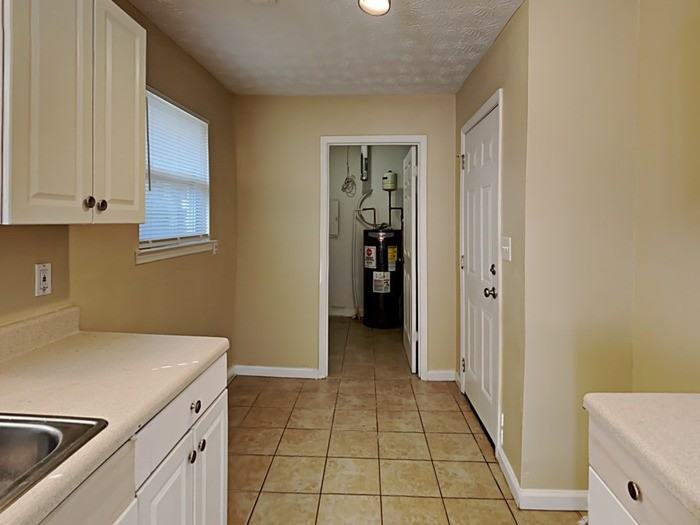 97 Royce Dr - Photo 4 of 19