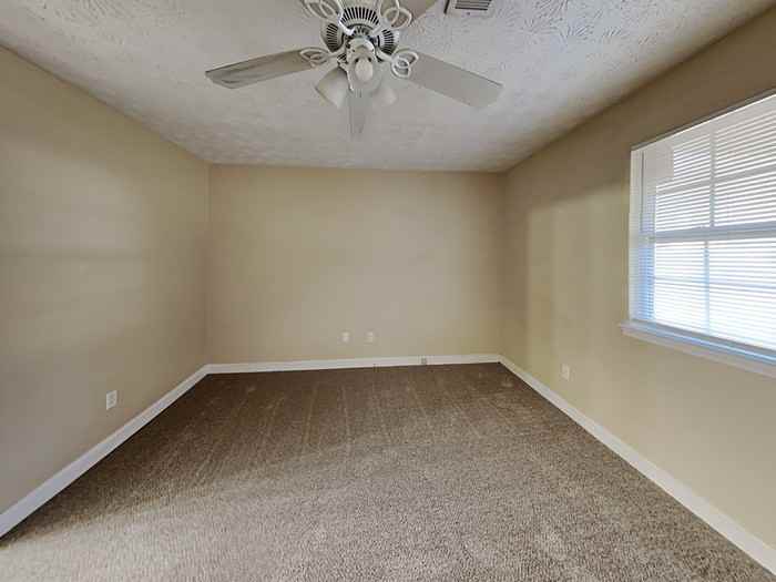 97 Royce Dr - Photo 7 of 19