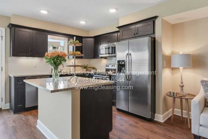 120 Ne 93rd St - Photo 3 of 21