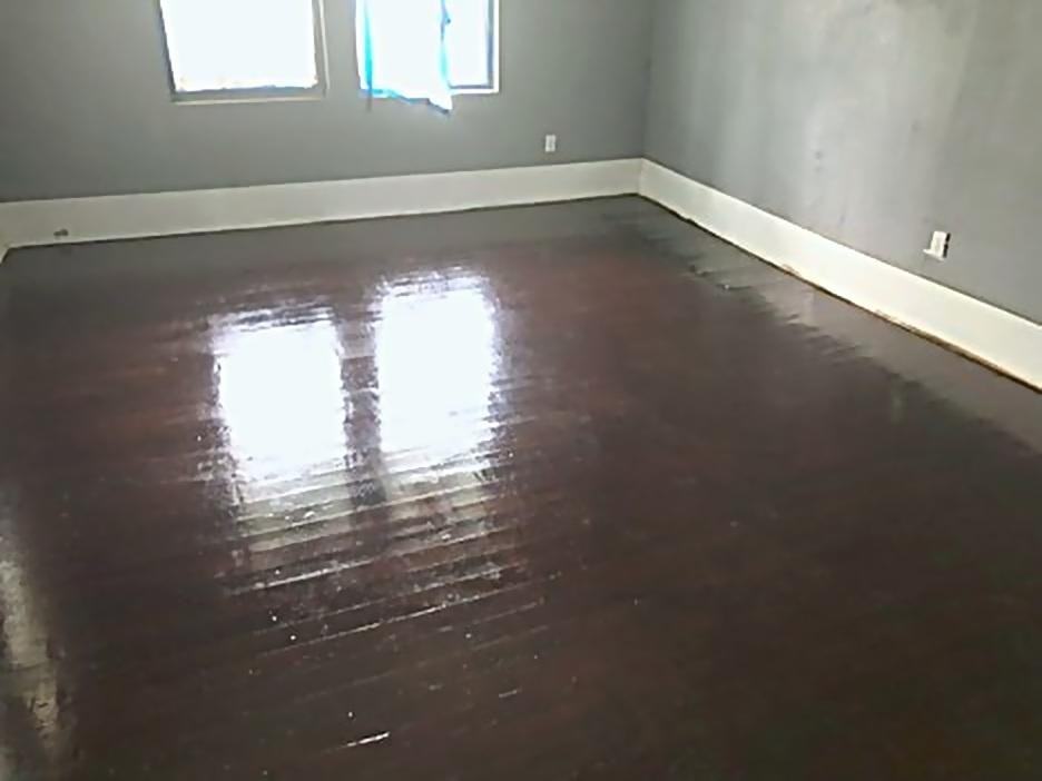 1201 Robinson Street - Photo 4 of 10