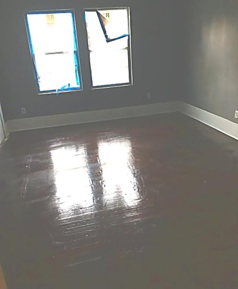 1201 Robinson Street - Photo 6 of 10