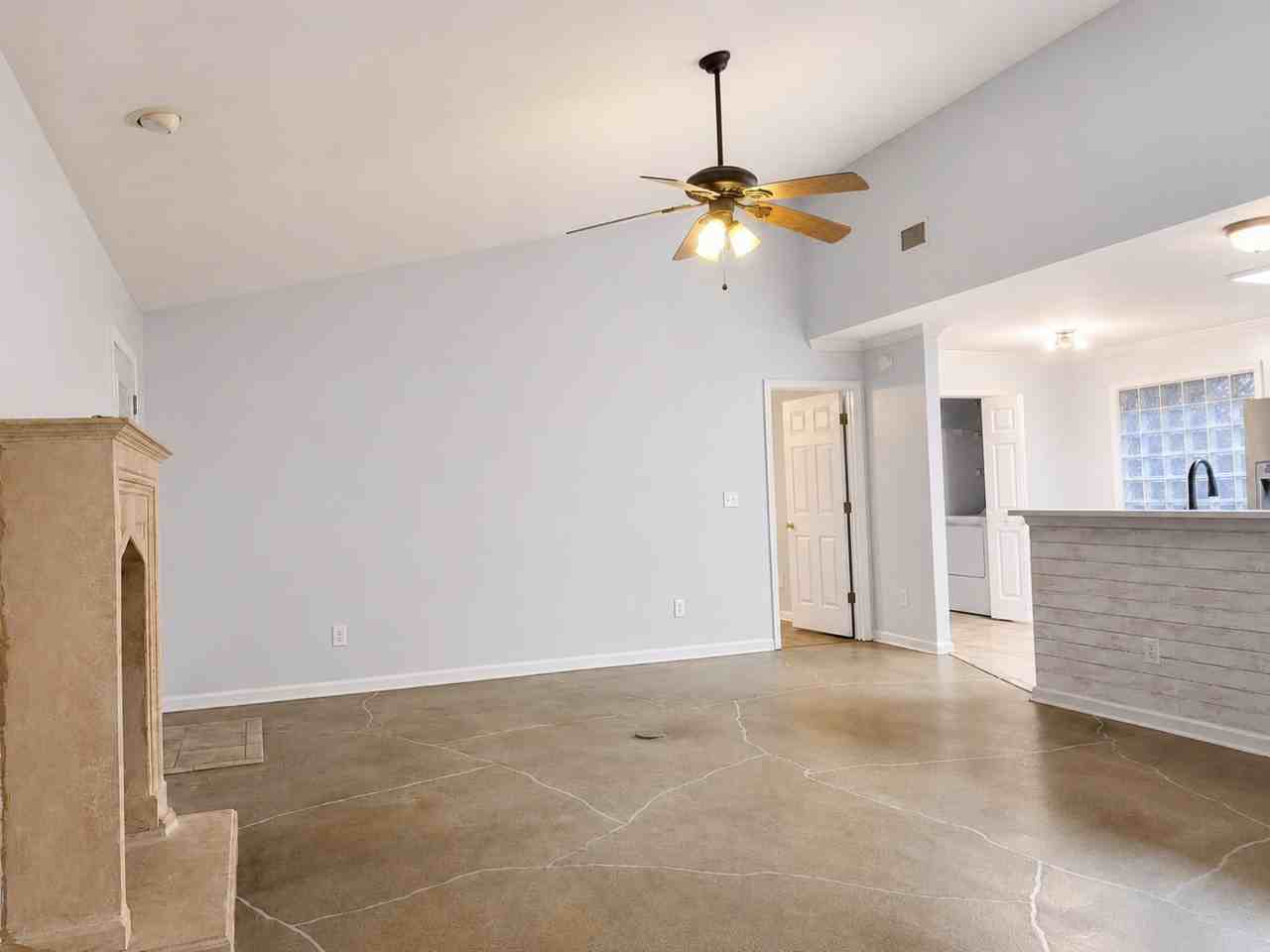 1248 Westfield Ln - Photo 4 of 20