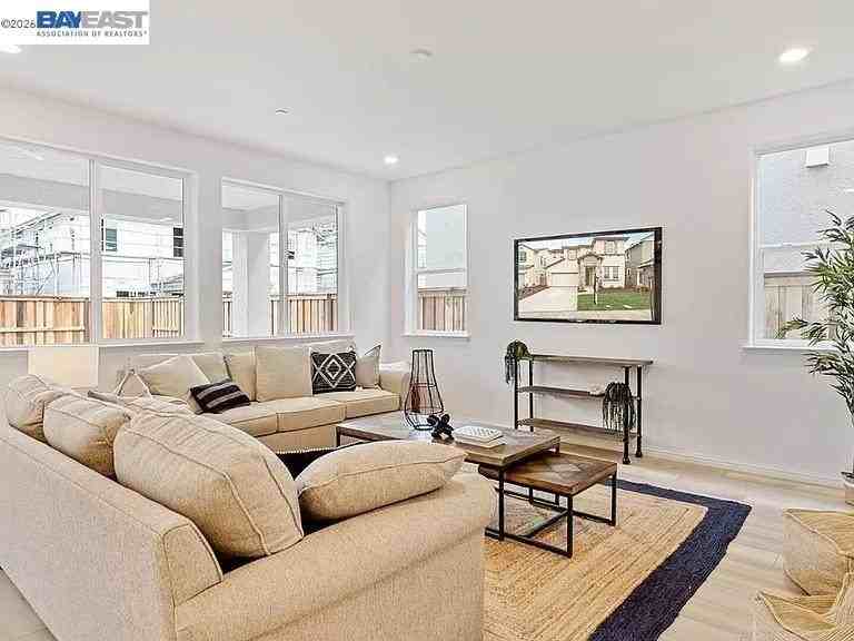 2789 Penrose Ln - Photo 6 of 15