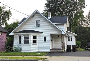 featured image of 93 Cherry Ave