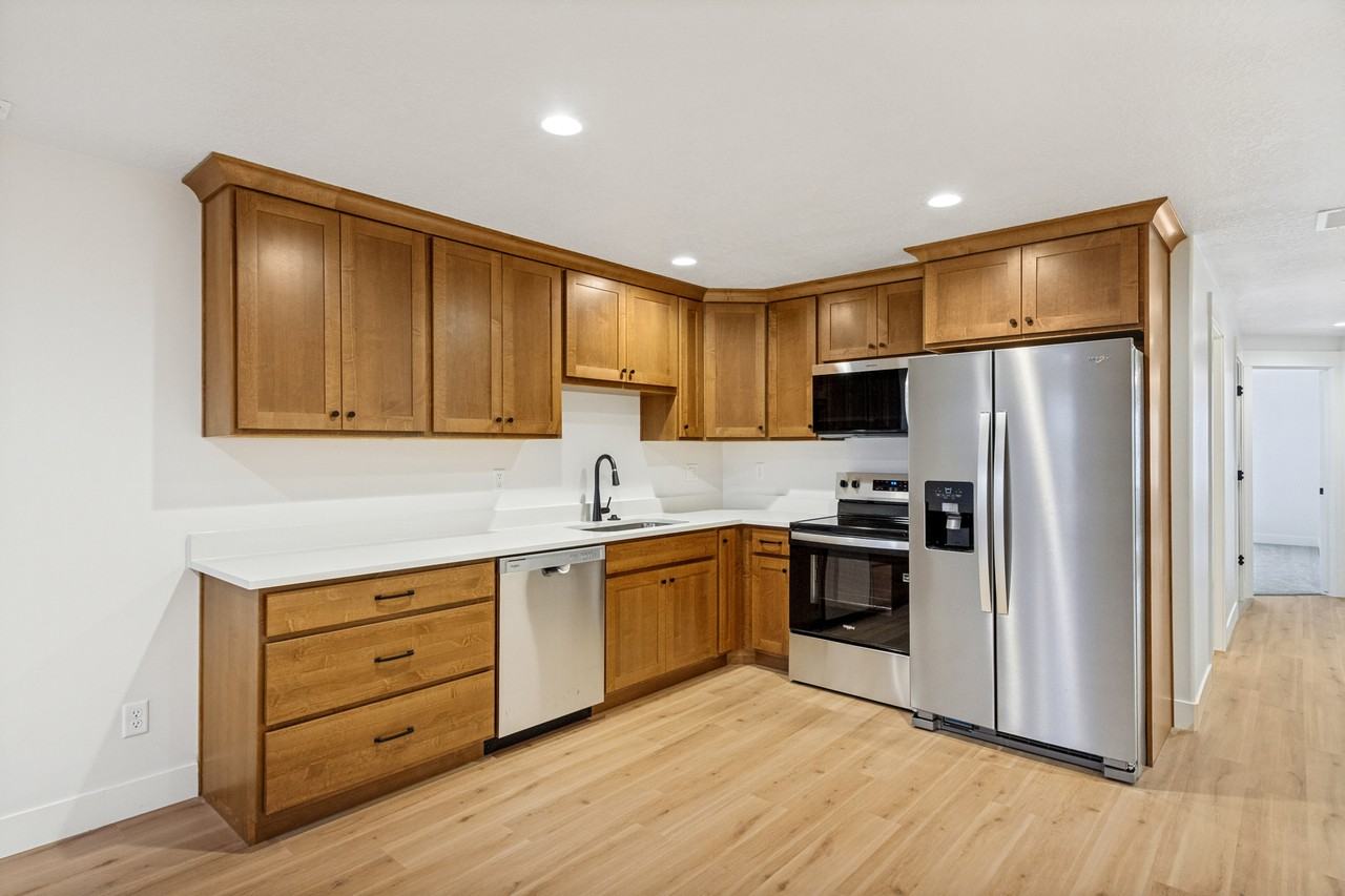 315 E 1150 N #1 - Photo 6 of 23
