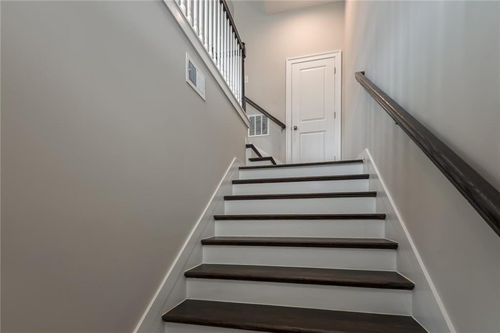 1159 Millennium Park Rd - Photo 5 of 35