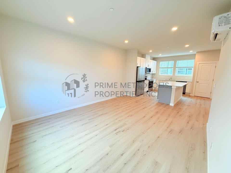 15215 35th Ave W #1 - Photo 5 of 28