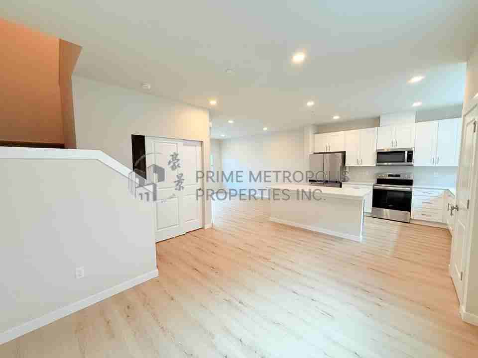 15215 35th Ave W #1 - Photo 7 of 28