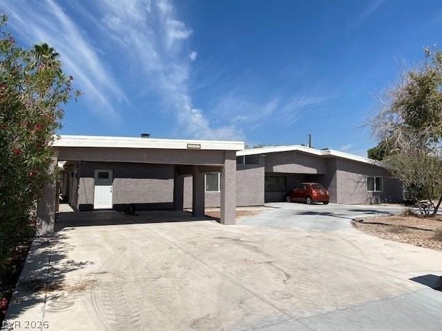 2047 Westwind Rd - Photo 2 of 32