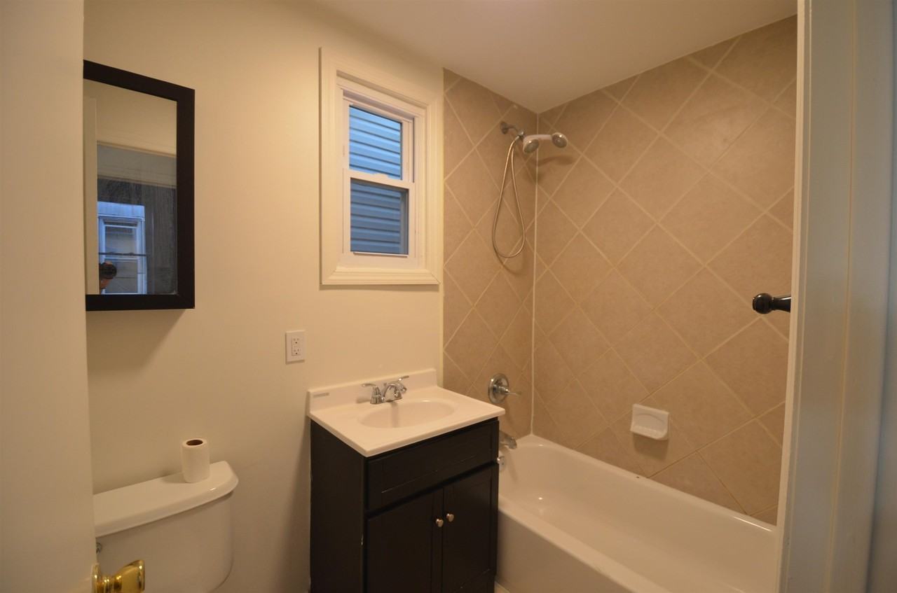 241 Randolph Ave #2 - Photo 6 of 19