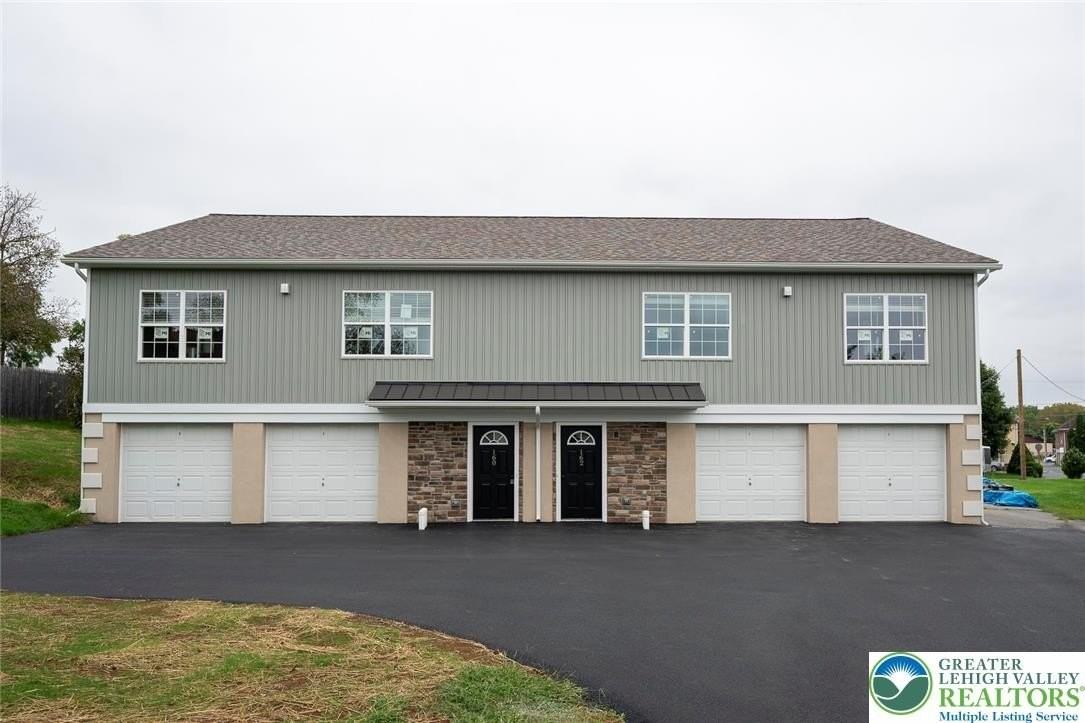 160 William St - Photo 2 of 24