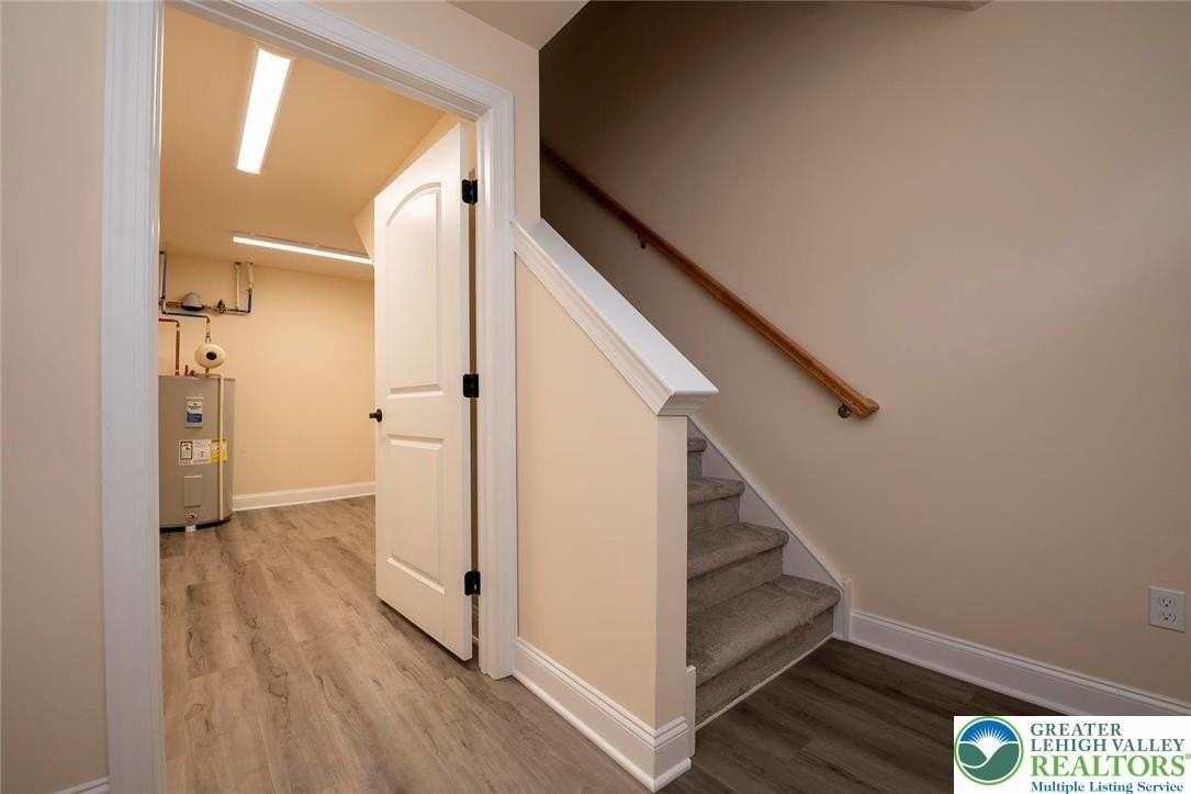 160 William St - Photo 4 of 24