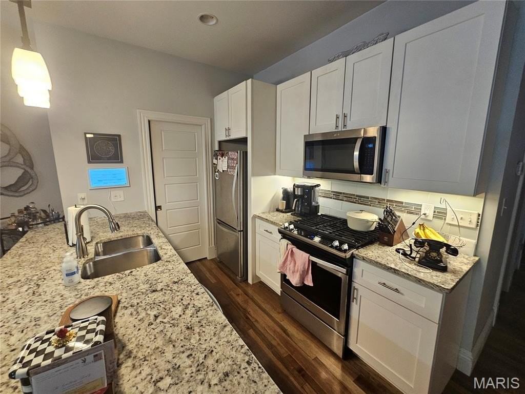 1832 Russell Blvd - Photo 6 of 14