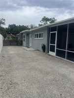 featured image of 1742 8th St