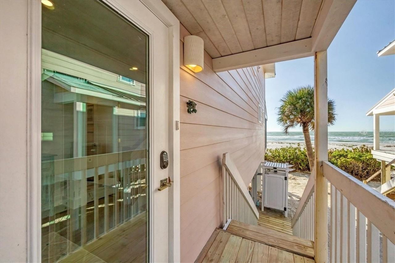 290 Gulf Blvd #17