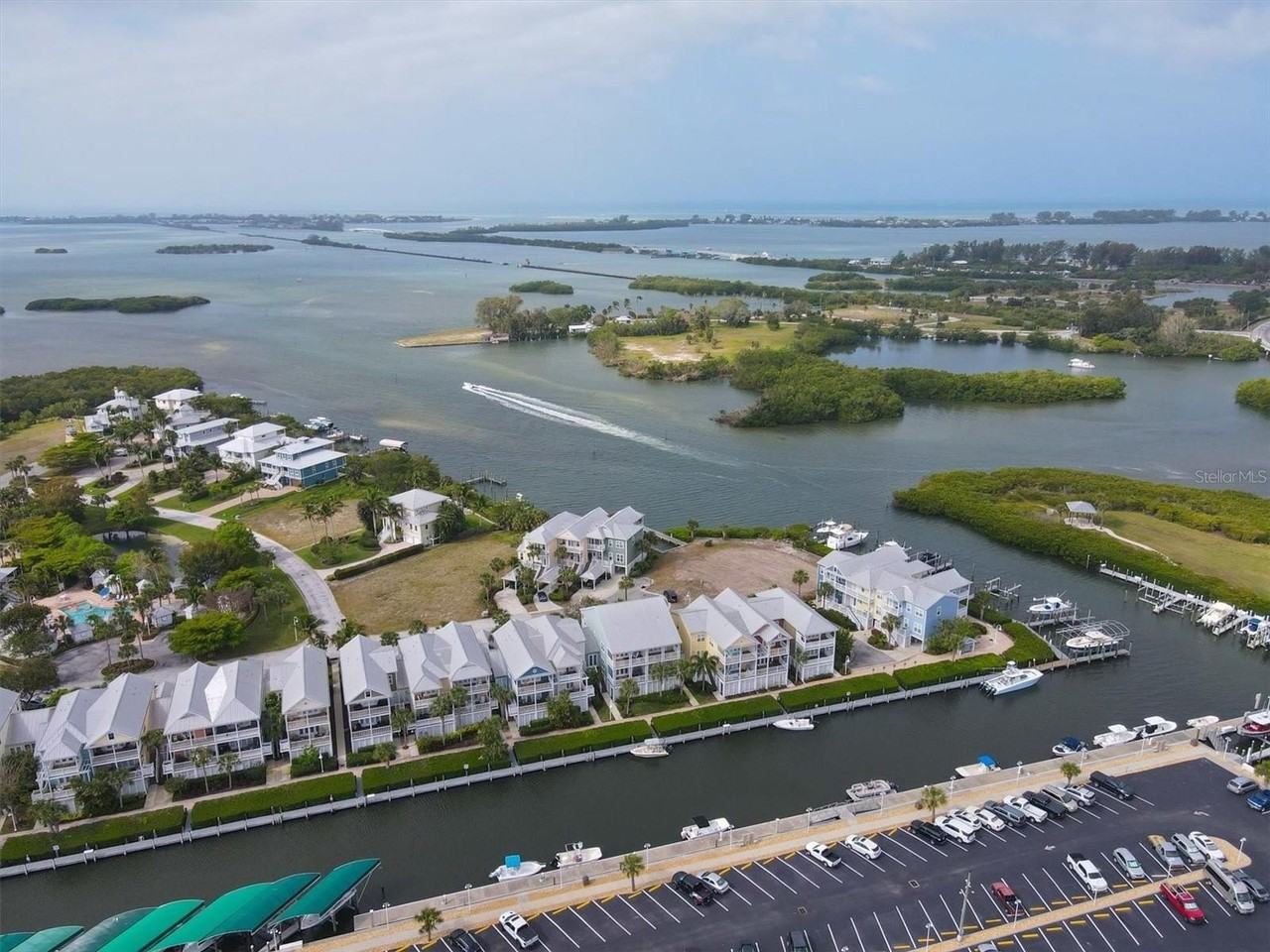 11724 Anglers Club Dr #121 - Photo 7 of 47