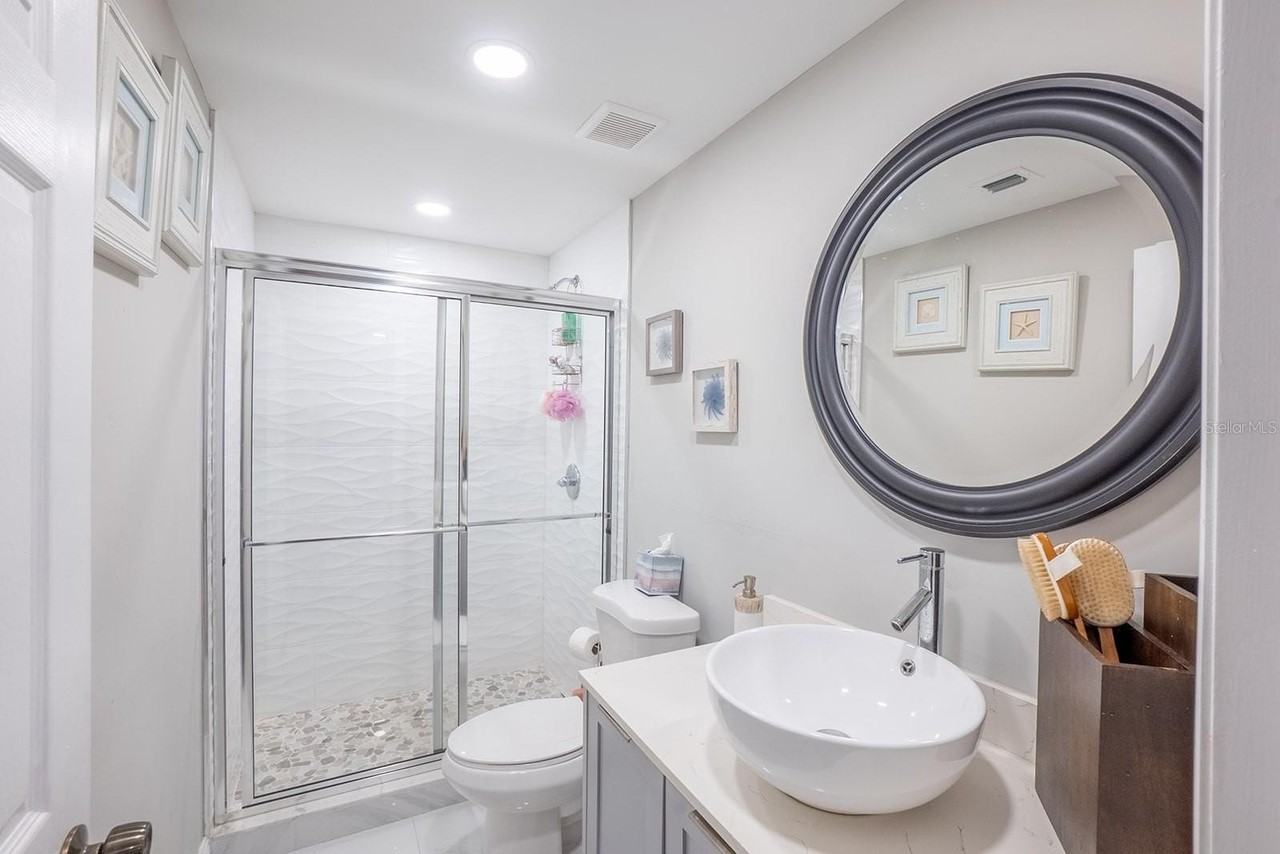 244 Lexington Dr - Photo 4 of 30