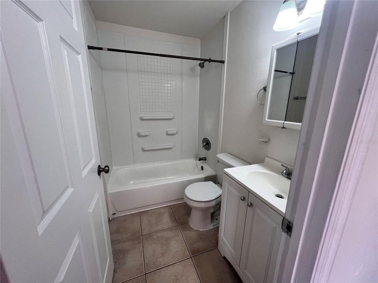 4 Prospect Ln #A - Photo 6 of 9