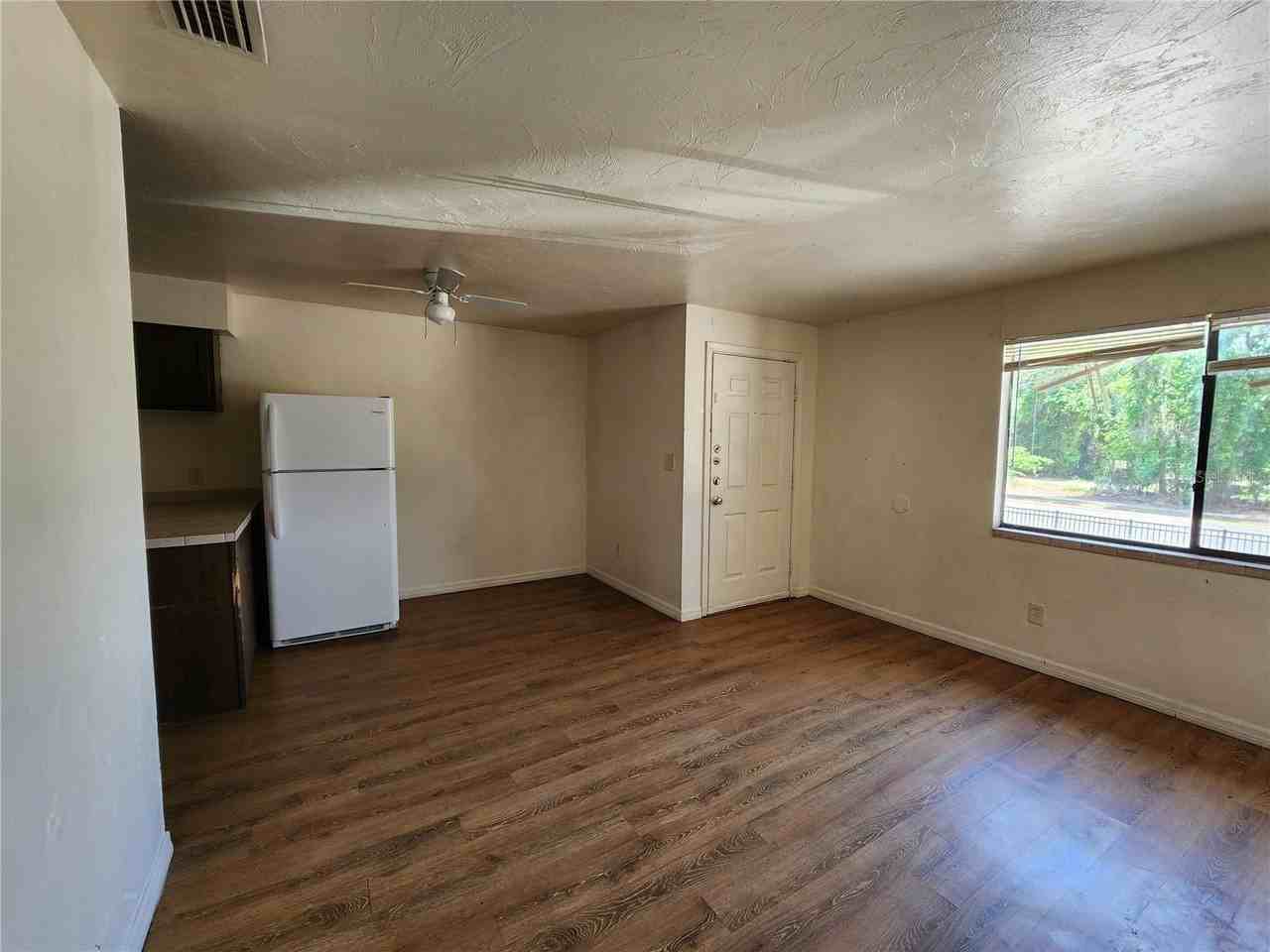 719 Sw 70th Ter #5 - Photo 3 of 14