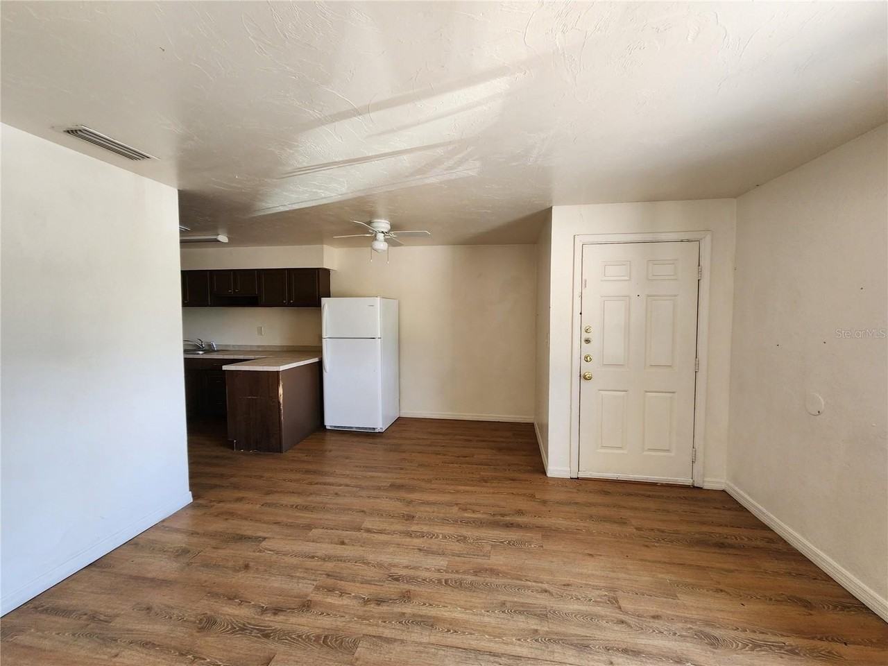 719 Sw 70th Ter #5 - Photo 4 of 14