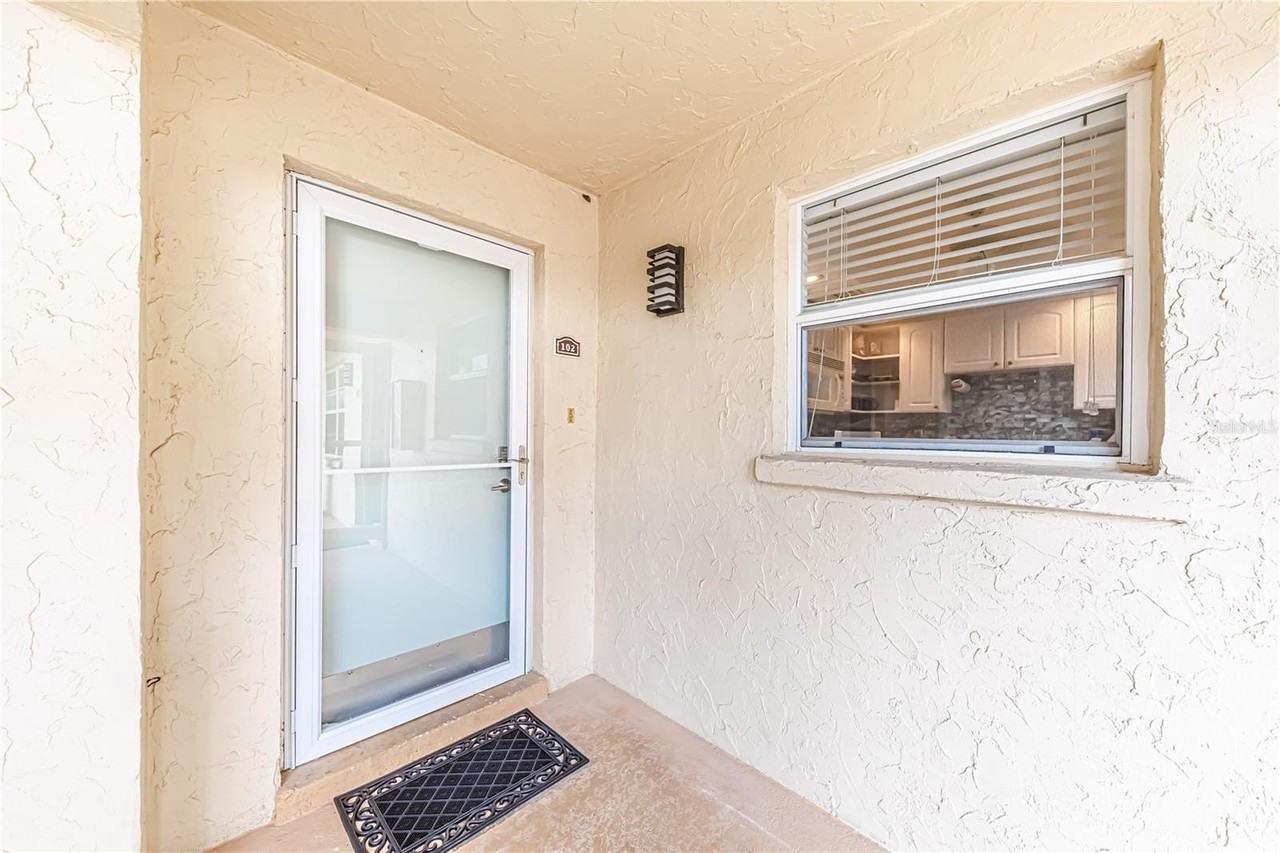 616 Flamingo Dr #102 - Photo 2 of 39
