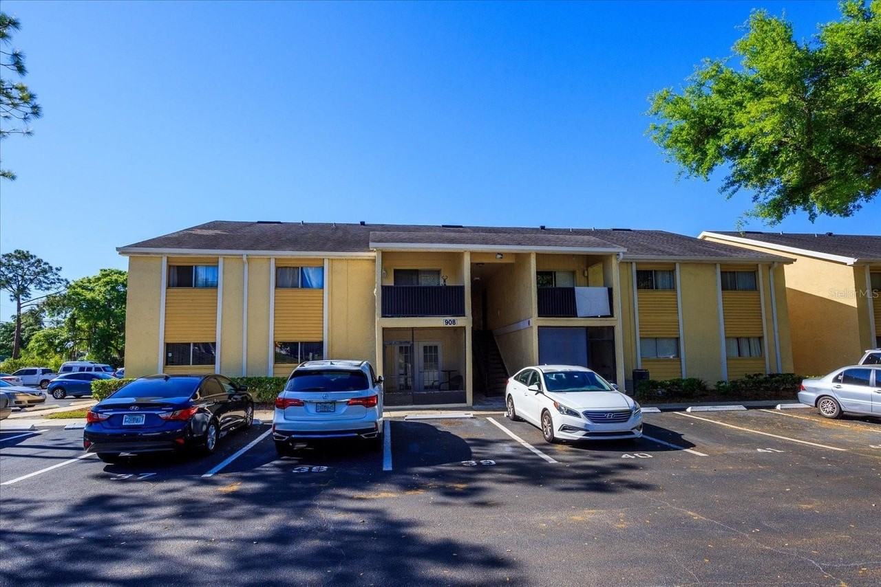 908 Lake Destiny Rd #E - Photo 2 of 20