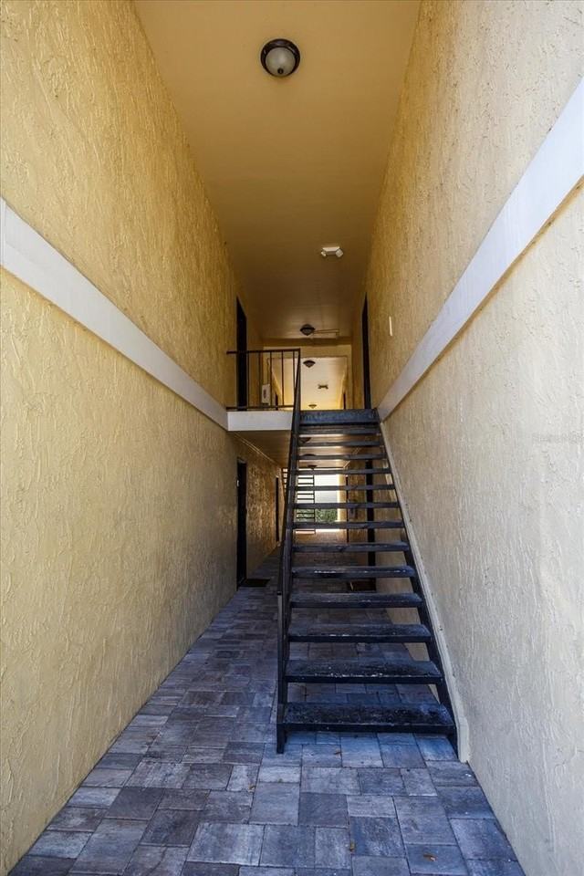 908 Lake Destiny Rd #E - Photo 3 of 20