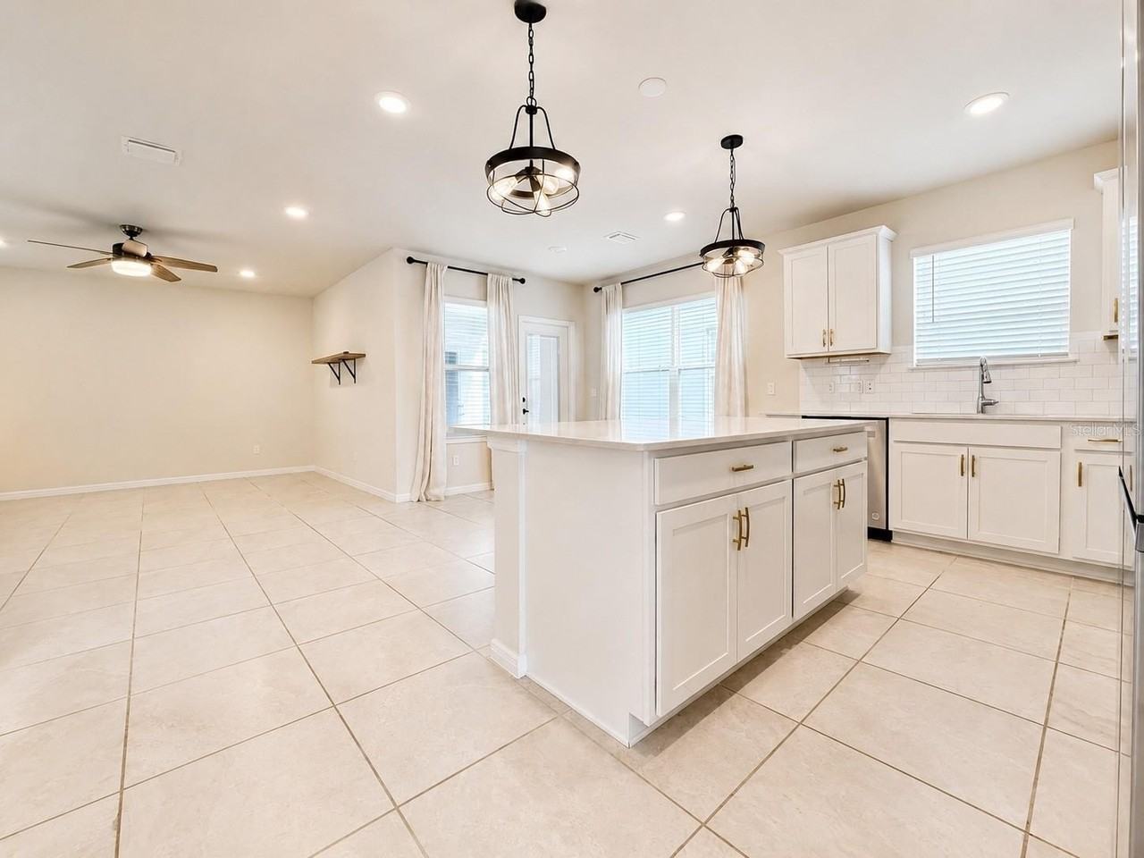 2092 Cross Prairie Pkwy - Photo 7 of 44