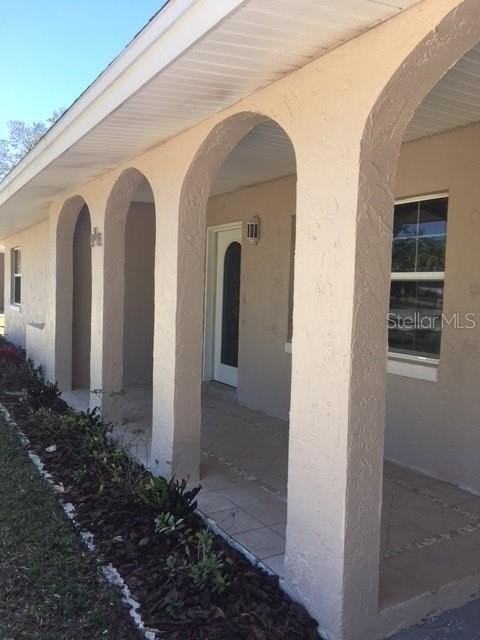 888 S Waterview Dr - Photo 2 of 9