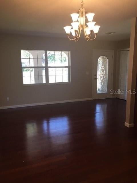 888 S Waterview Dr - Photo 3 of 9