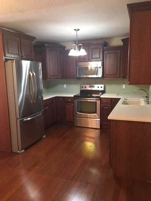 888 S Waterview Dr - Photo 4 of 9