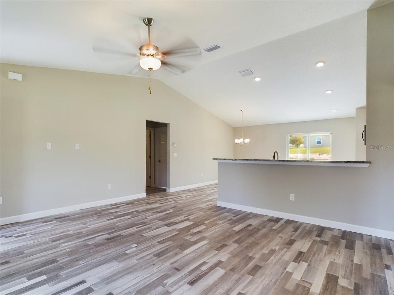 13215 Sw 77th Ave - Photo 7 of 33