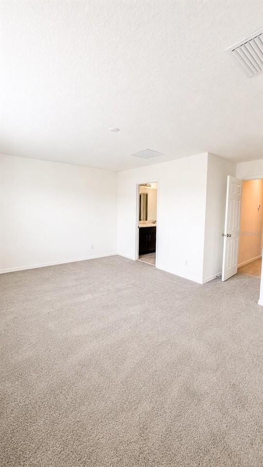5002 Greenbank Ln - Photo 7 of 27