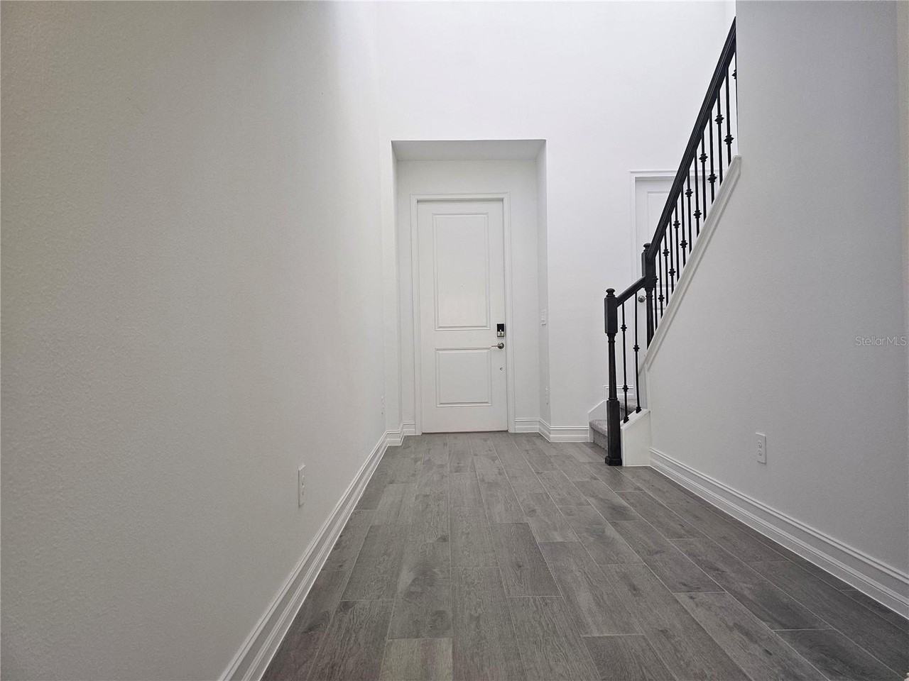 18271 Pearl View Pl - Photo 4 of 47