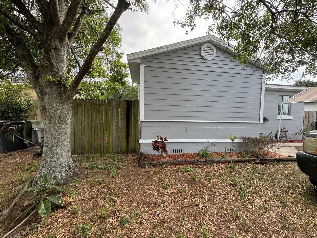3114 58th Ave N - Photo 2 of 18