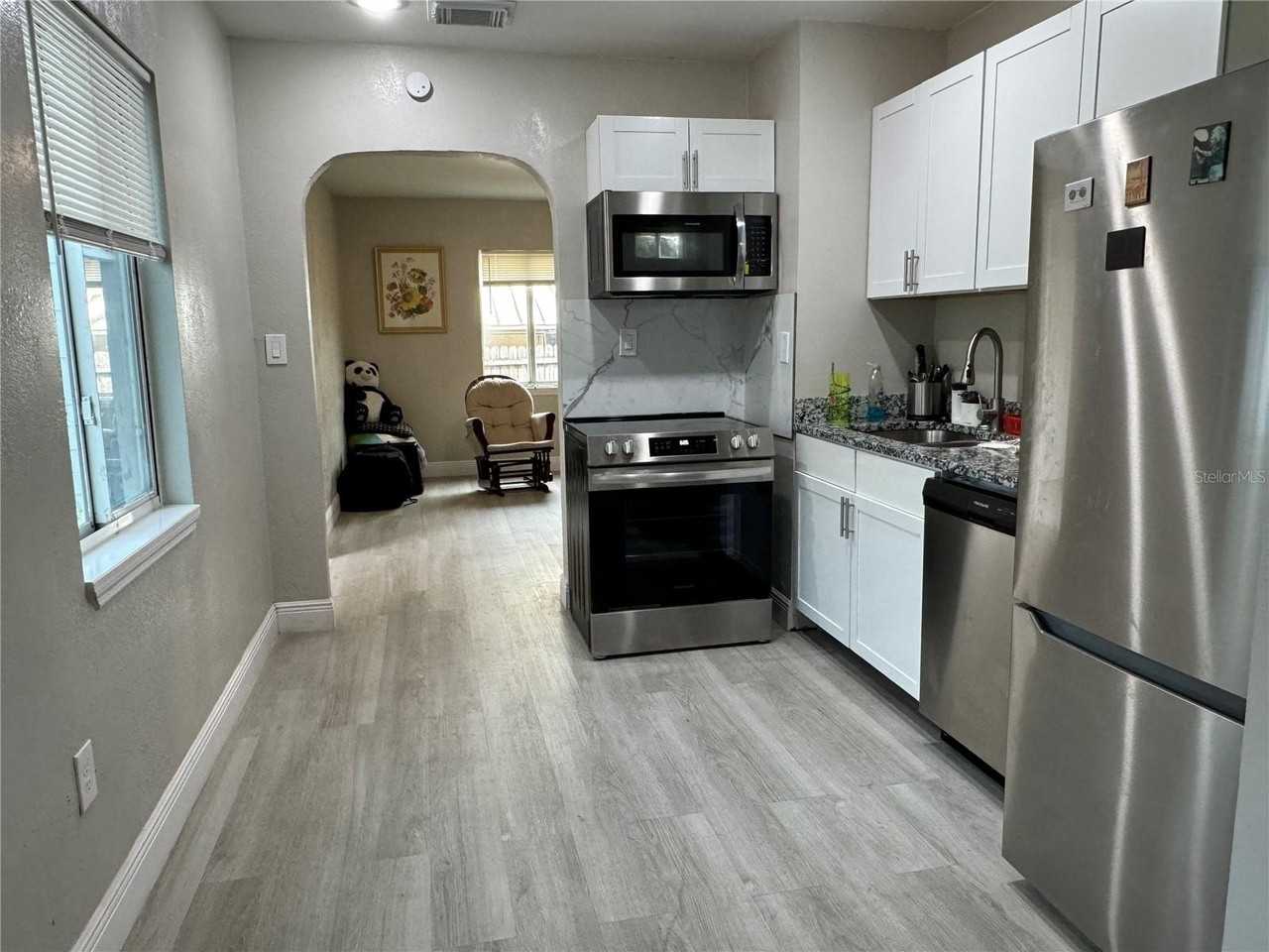 3114 58th Ave N - Photo 3 of 18