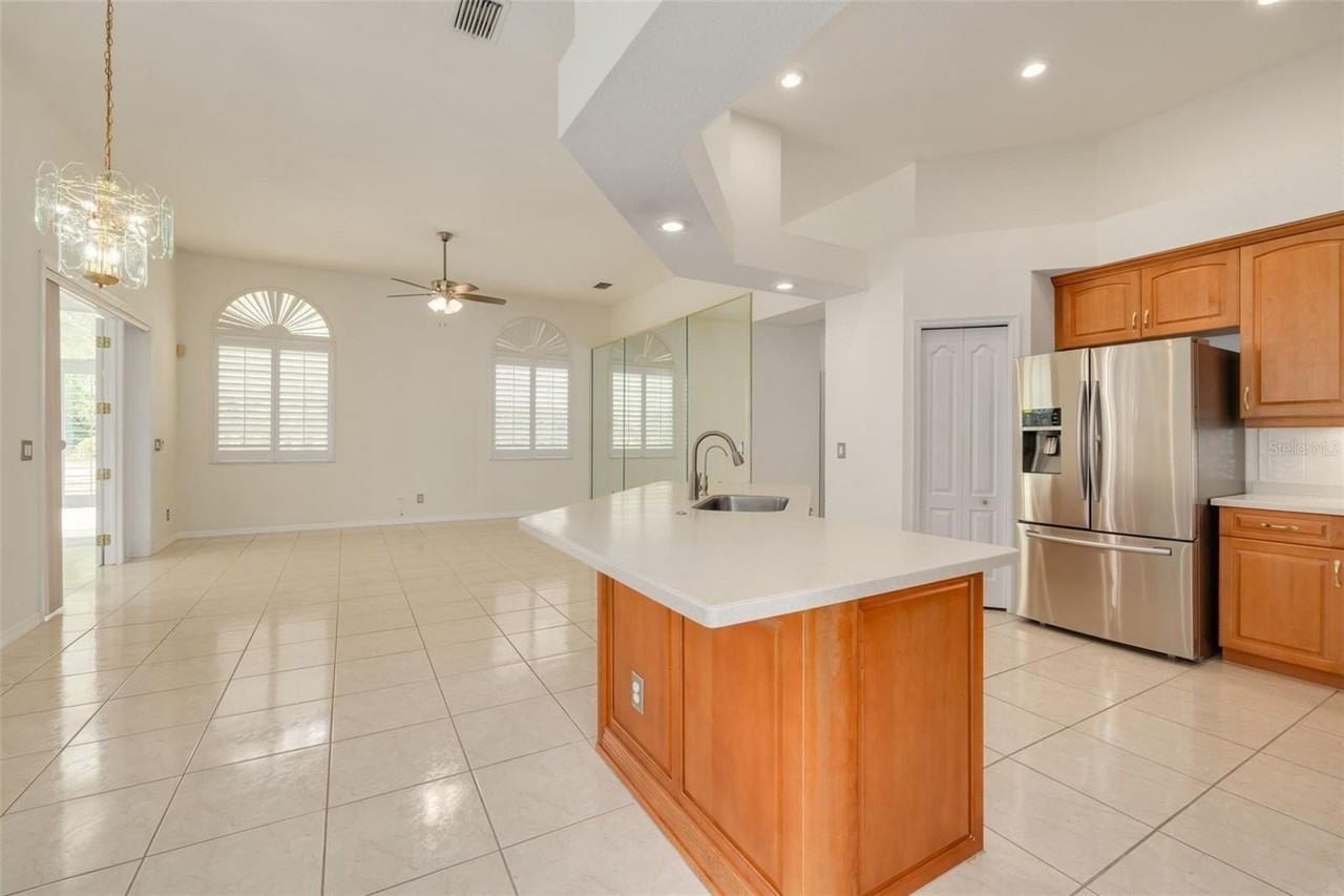 3713 Siena Ln - Photo 7 of 50