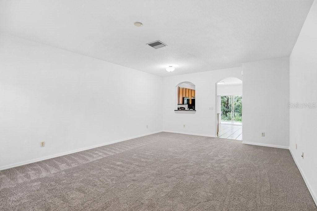 15807 Fishhawk Falls Dr - Photo 6 of 27